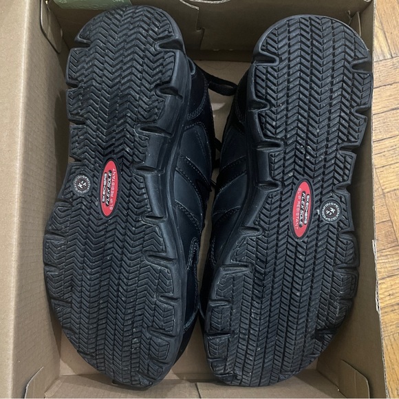 Black Skechers Work Safety Shoes - US 6.5 - Picture 6 of 15